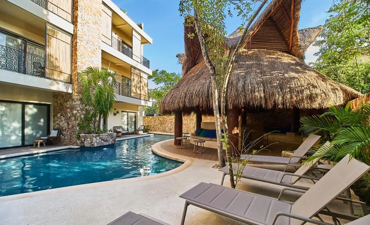 Apartment Premium Condo With Private Terrace And Pool View